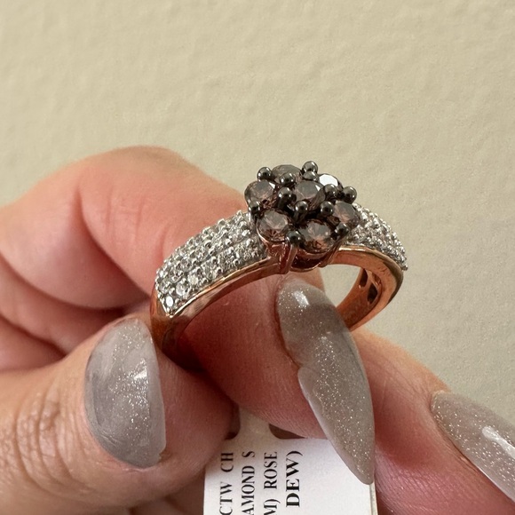 Lab Champagne Diamonds band ring in rose gold - Picture 1 of 6